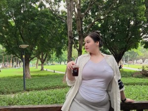 如何探索 BBWBBWBBW 白雪？