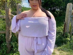 大乳奶水bbw-大乳奶水 BBW，这样的极品身材你能顶得住吗？