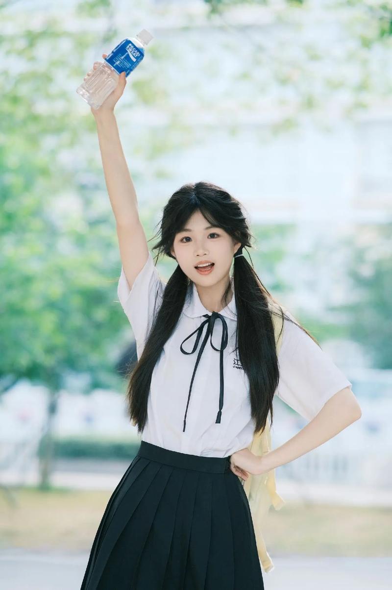 欧美末成年videos丨呈现青春期少年少女的青春与活力